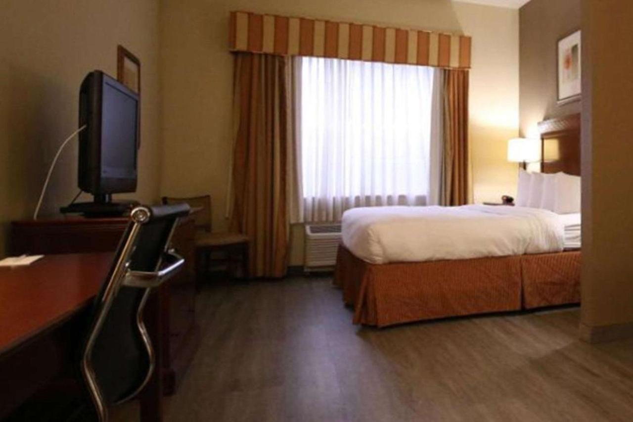 Seffner Inn And Suites Ngoại thất bức ảnh