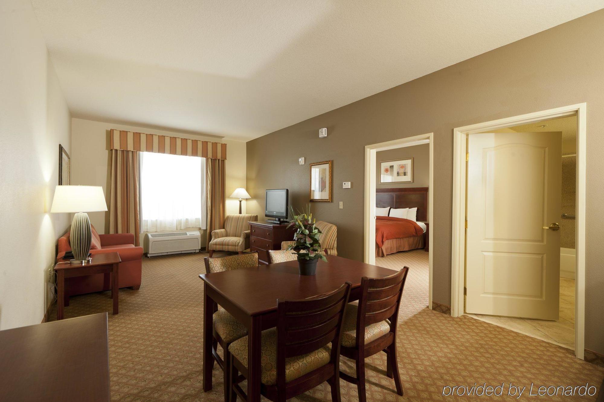 Seffner Inn And Suites Ngoại thất bức ảnh