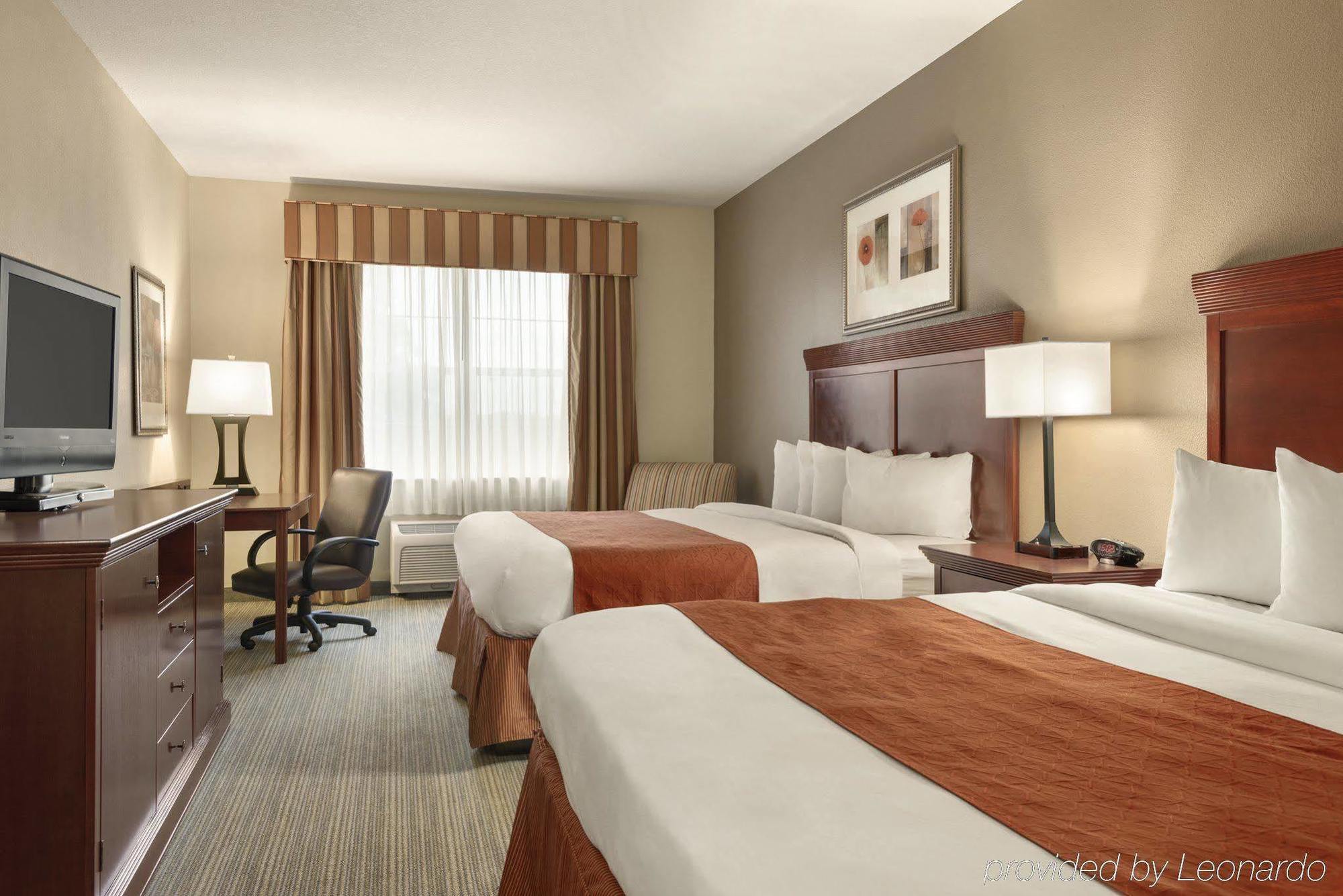 Seffner Inn And Suites Ngoại thất bức ảnh