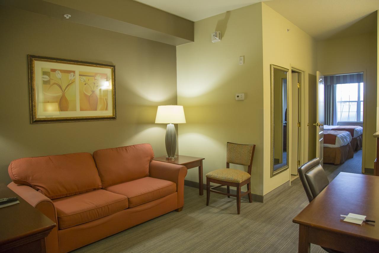 Seffner Inn And Suites Ngoại thất bức ảnh